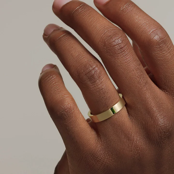 Apollo Green Tourmaline 4.5mm Wedding Ring in 18K Yellow