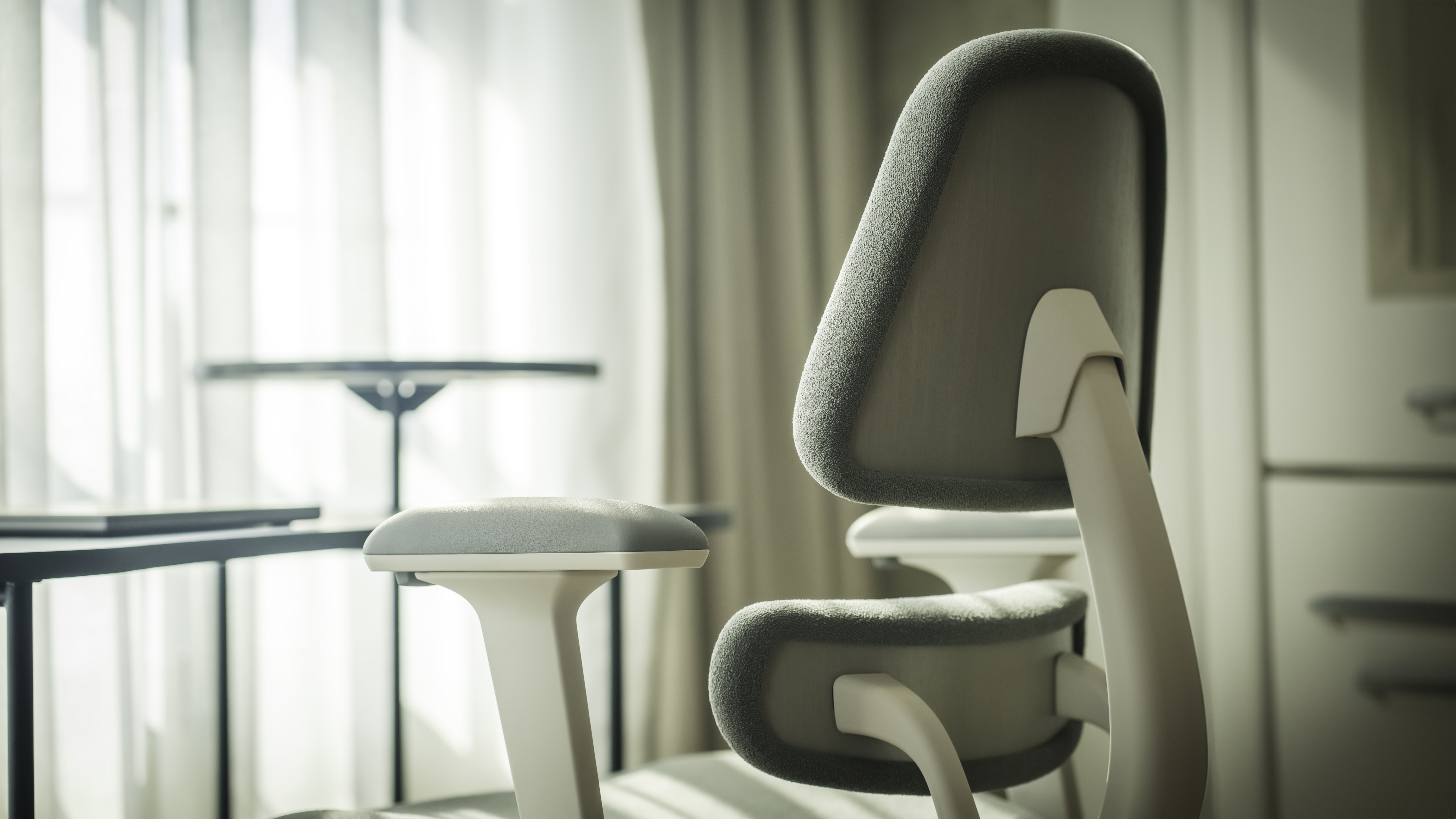 Anthros-Hotel-Room3