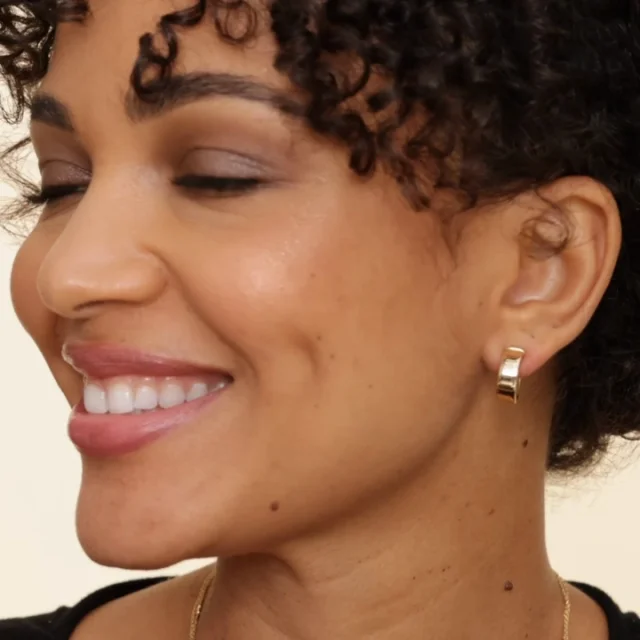 14K Yellow Gold Wide Huggie Hoop Earrings