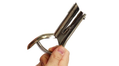 Heavy Duty Hole Punch Tag
