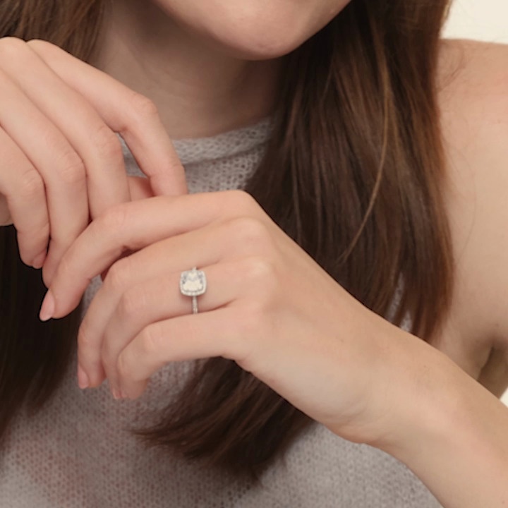 18K White Gold Simply Tacori Cathedral Drape Diamond Ring