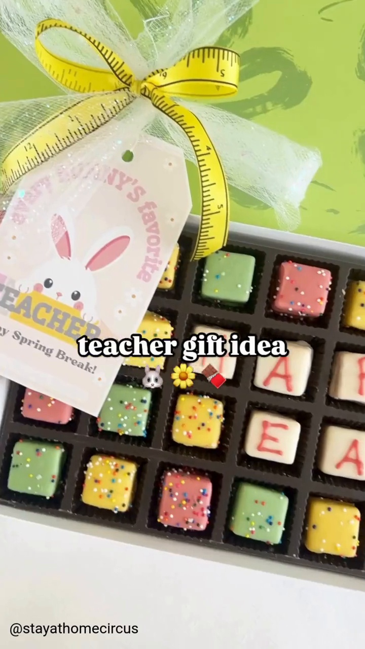 Mini Easter Petits Fours | Swiss Colony