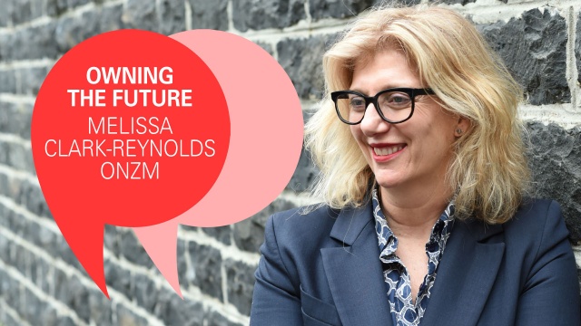 Qizlarning talvasasi pornosini tomosha qiling