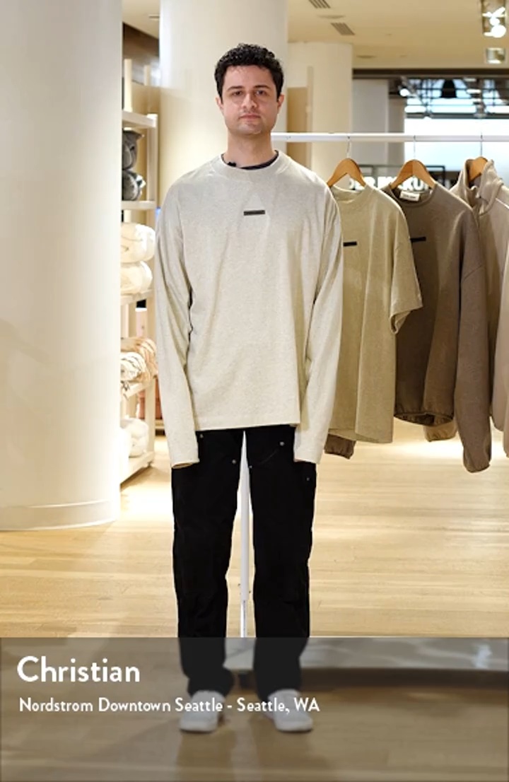 Classic Fit Long Sleeve Logo Graphic T-Shirt