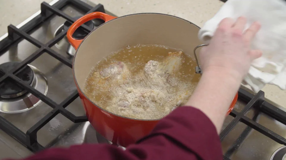 Online Cooking Course with a Focus on Fried Chicken Escoffier