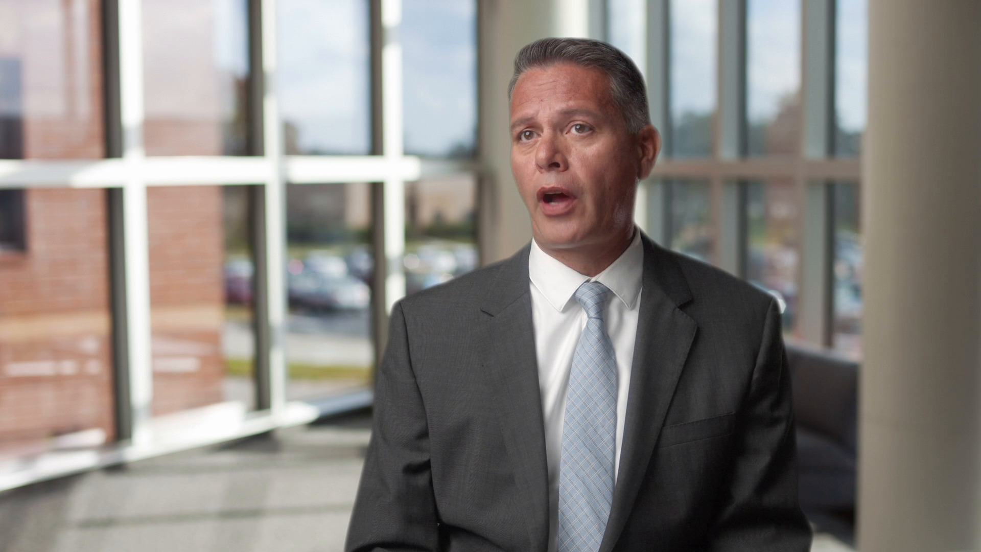 What are the benefits of a variable annuity?