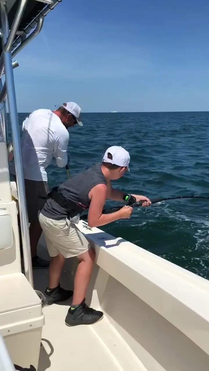 Business Card: Knot Wish'n Custom Charters