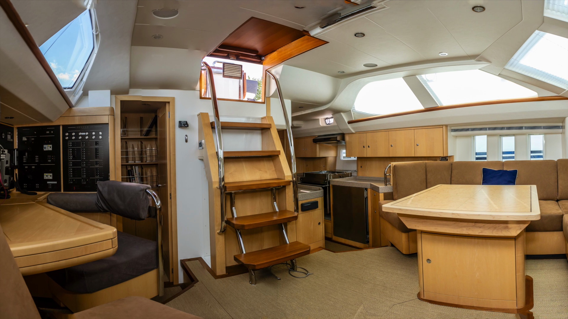 Oyster Brokerage -  Inflagranti video