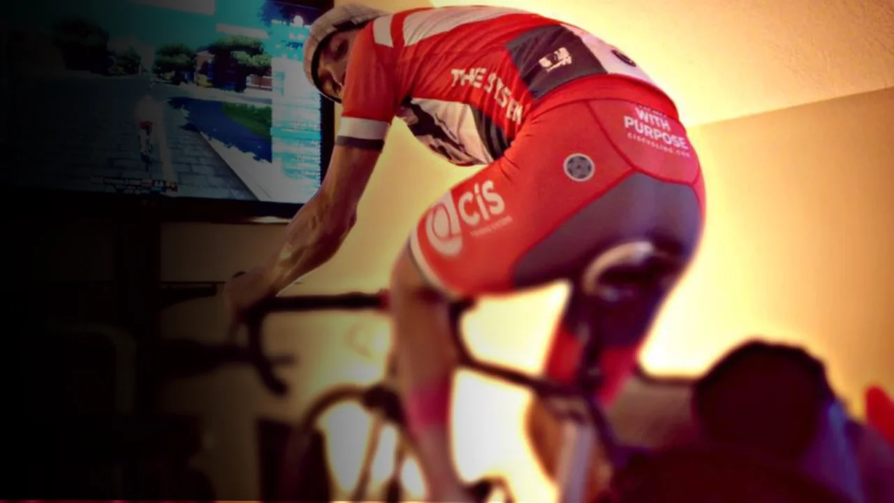 Zwift track online cycling