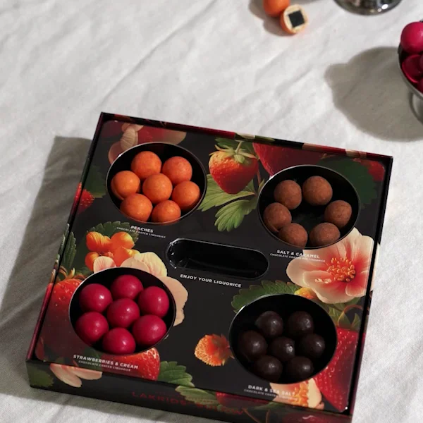 SMALL LOVE SELECTION BOX