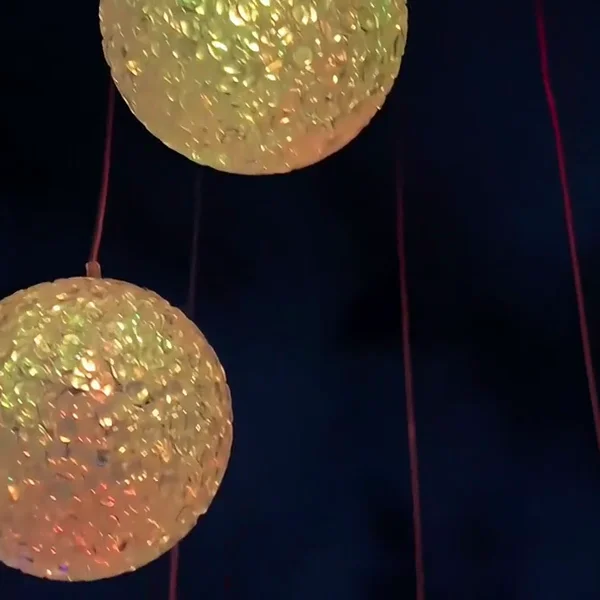 Luci solari sospese per esterni, confezione da 8 sfere decorative in vetro screpolato, dimmerabili e impermeabili | Leroy Merlin