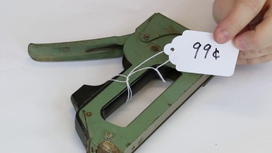 White Merchandise Tag (with strings)