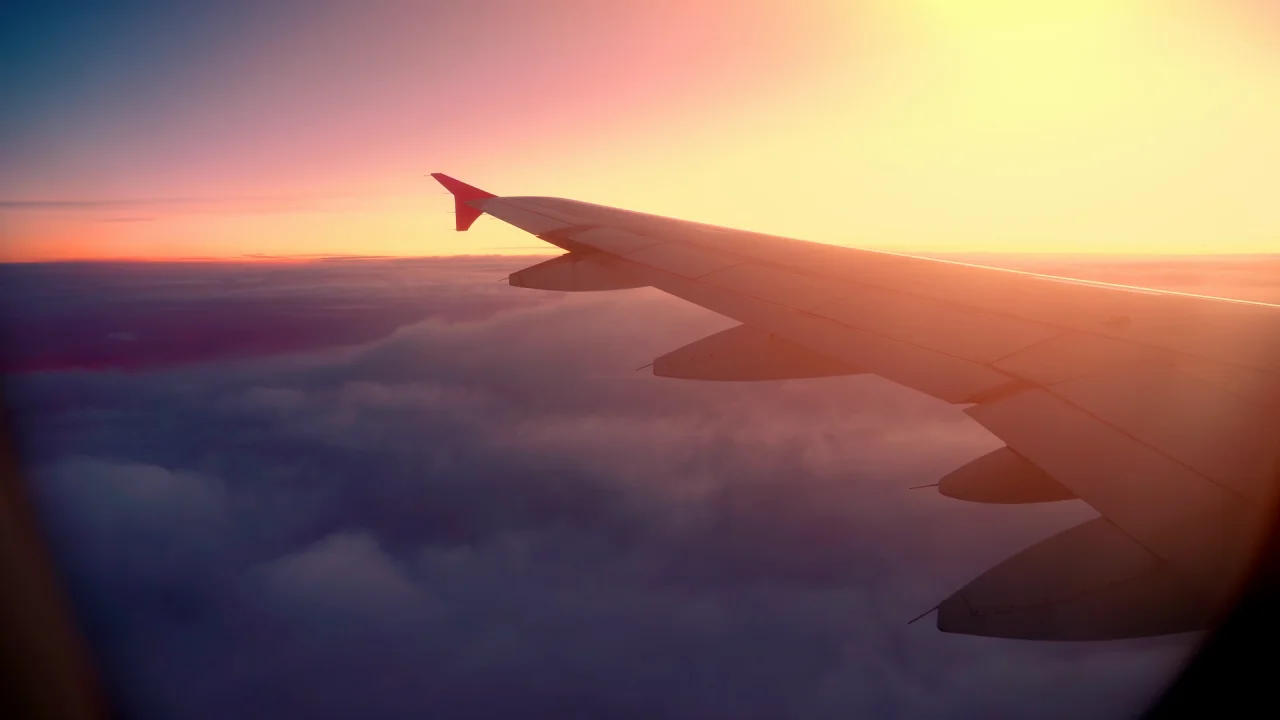 Industries - Travel & Tourism header video