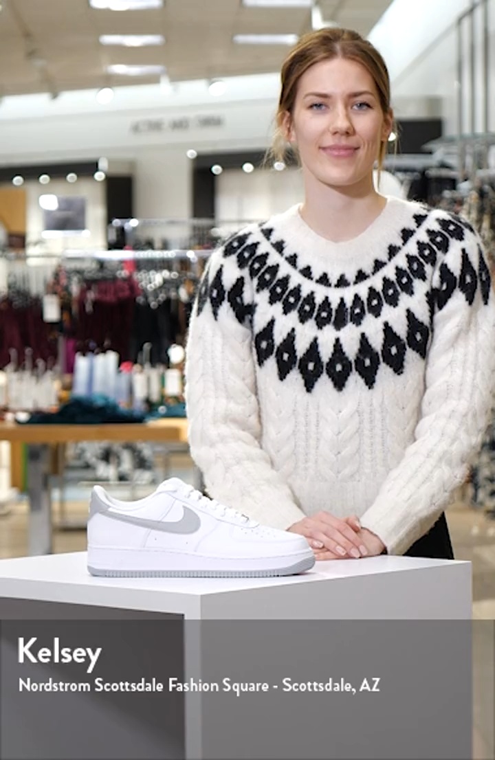 Air Force 1 '07 Sneaker