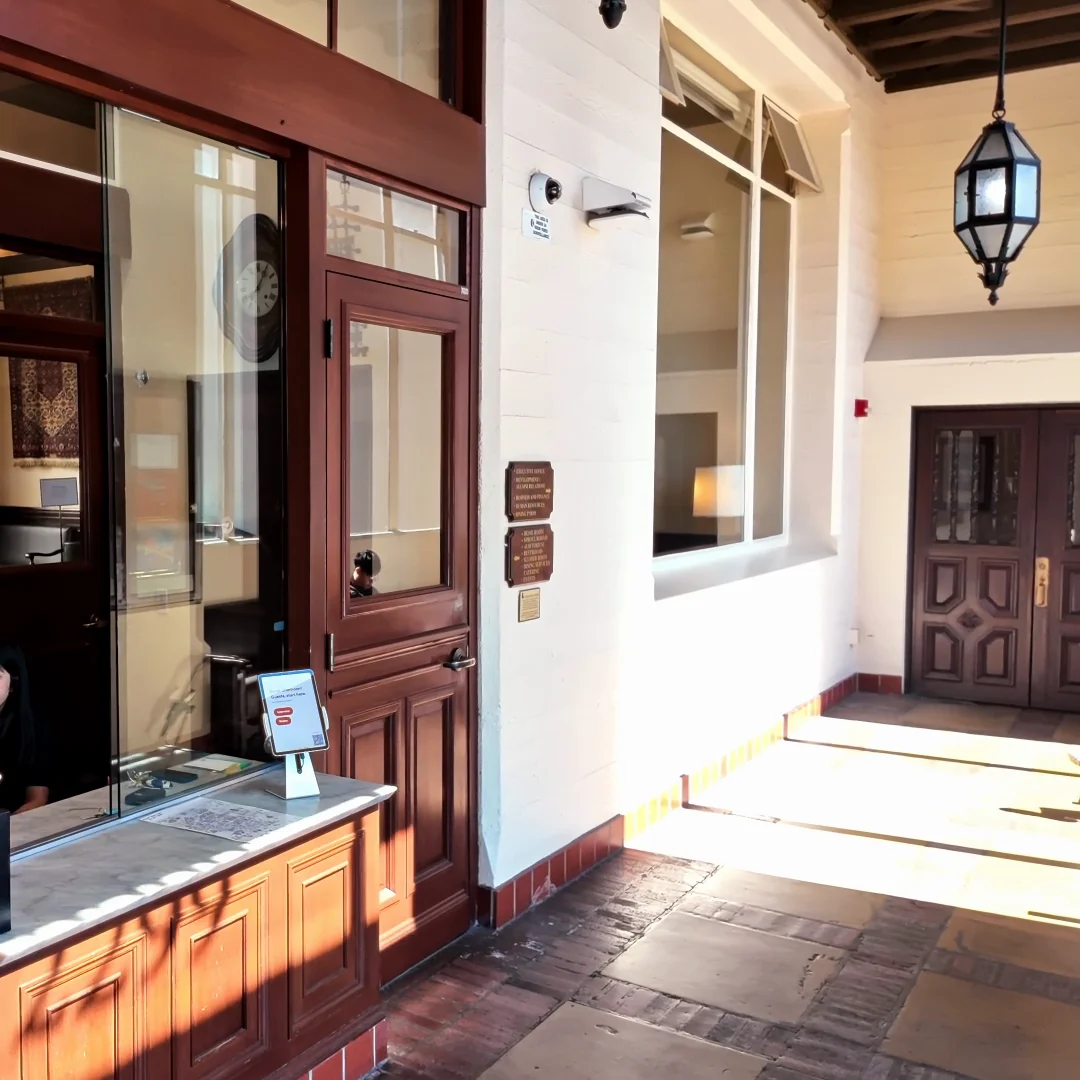 hero-residence, image size:1080x1080