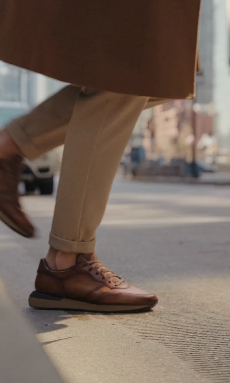 Thumbnail for a video showcasing the Magnanni Syros Brown sneaker.