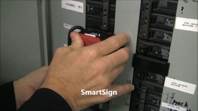 STOPOUT 120/240 Single Pole Circuit Breaker Lockout