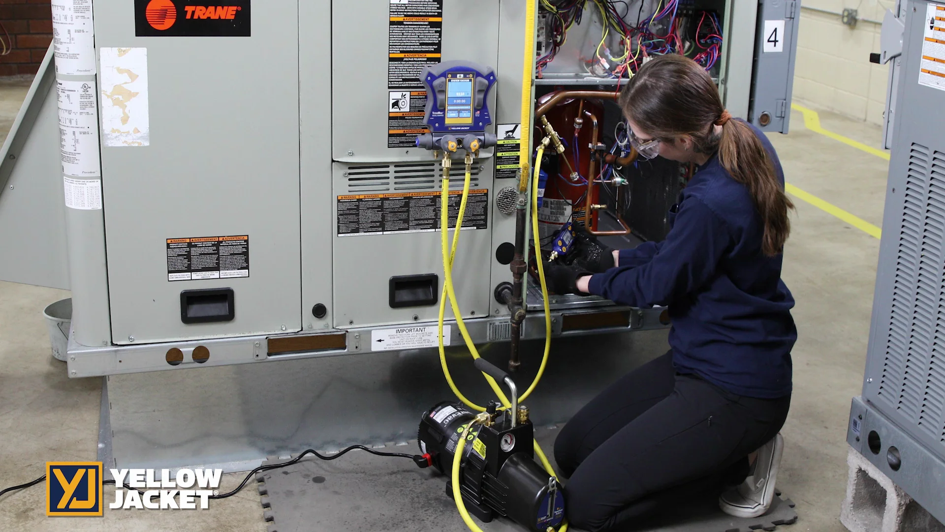 Using the YELLOWJACKET® TITANMAX™ Digital Manifold with the