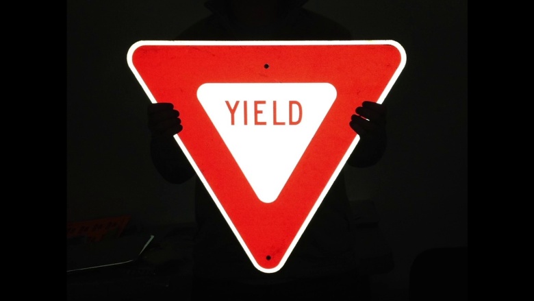 Should My Sign Be Reflective?