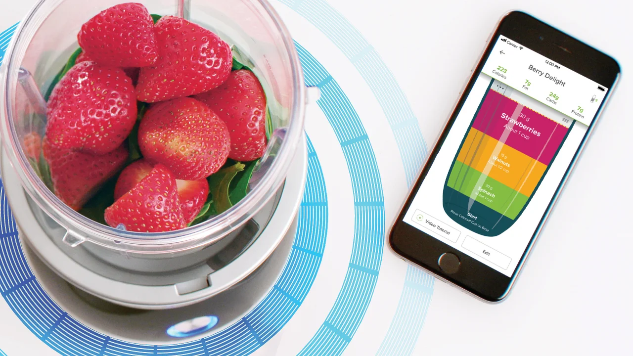 The iPhone 6 Plus Gets Blended In a Blender on Make a GIF