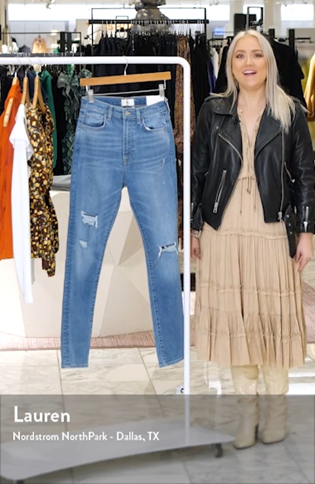 Easy Slim Distressed Jeans