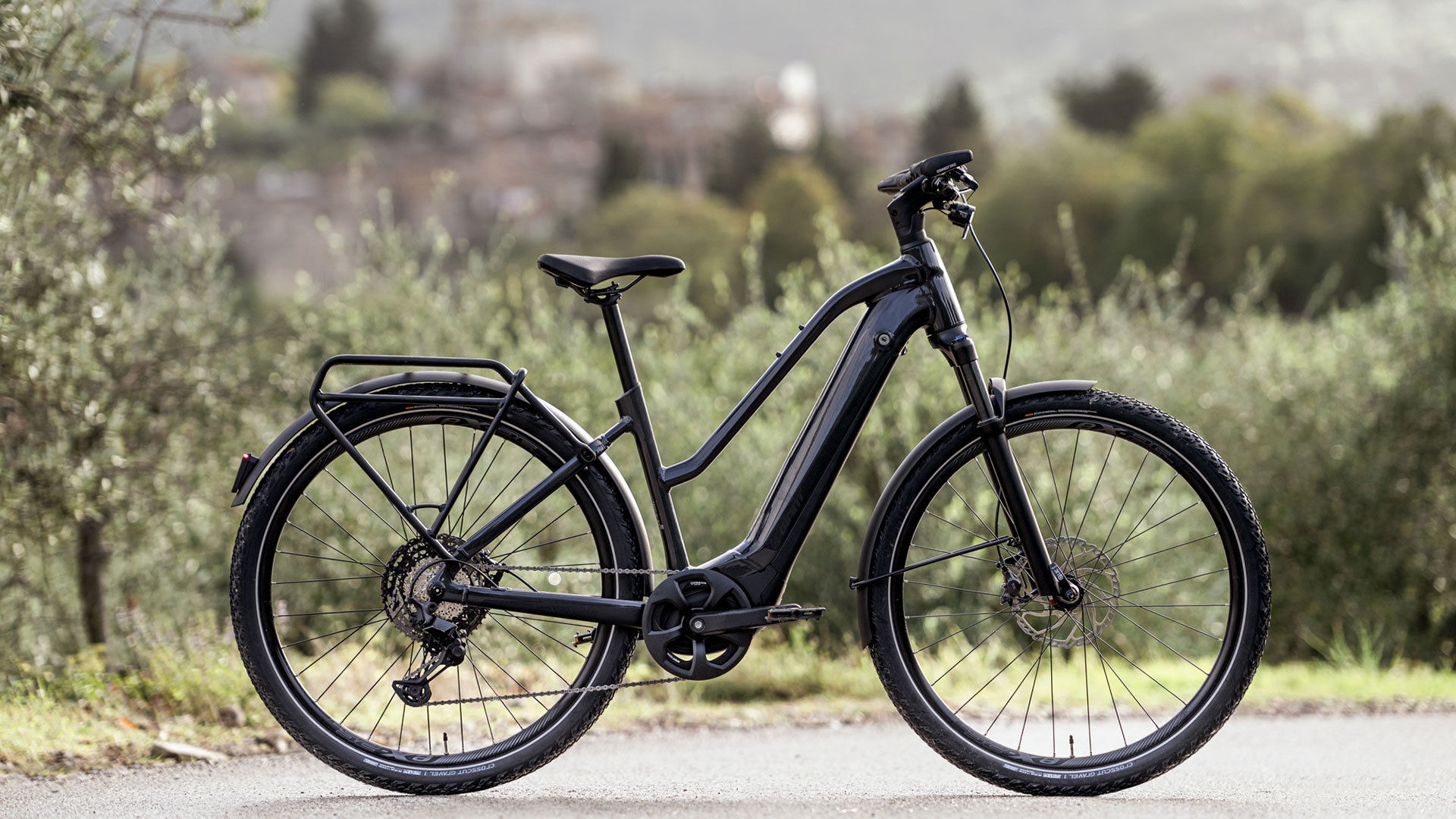 Tour giant deals electric bike