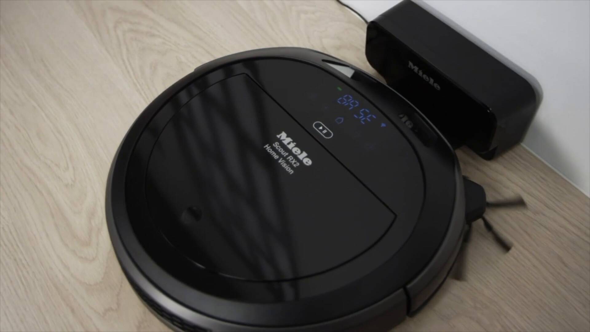 Miele Scout RX2 Home Vision Robotic Vacuum Cleaner 10673890 | Appliances  Online