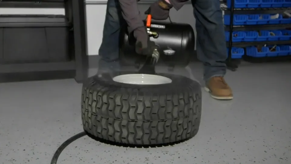 TURBO タイヤ Ironton 5-Gallon Tire Bead Seater - 90 to 120 PSI