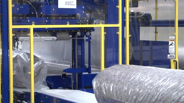 SV325 - Roll Wrapper - wrapping carpet cushioning (45537) - Short