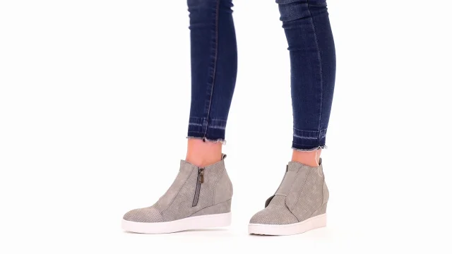 Journee clara wedge sale sneaker grey