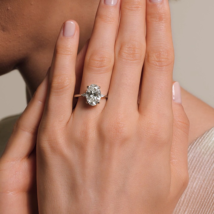 18K Yellow Gold Aria Three Stone Diamond Ring (1/10 ct. tw.)