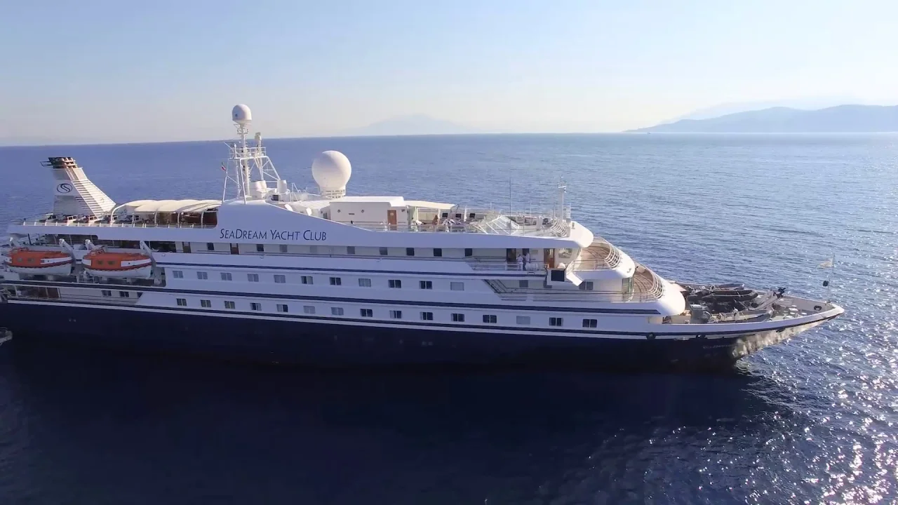 Boat Seadream - The Classic Yacht, Figueira da Foz, Portugal