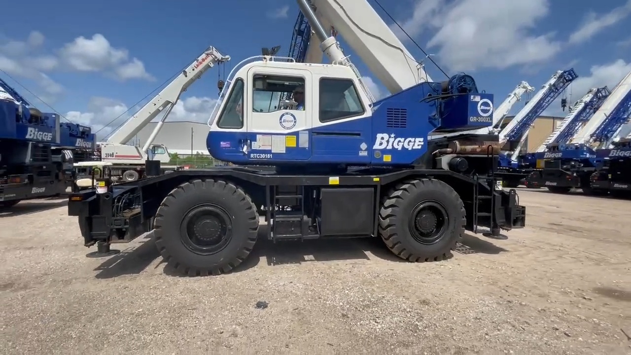 2008 Tadano GR-300XL-1 Rough Terrain Crane For Sale | Bigge.com