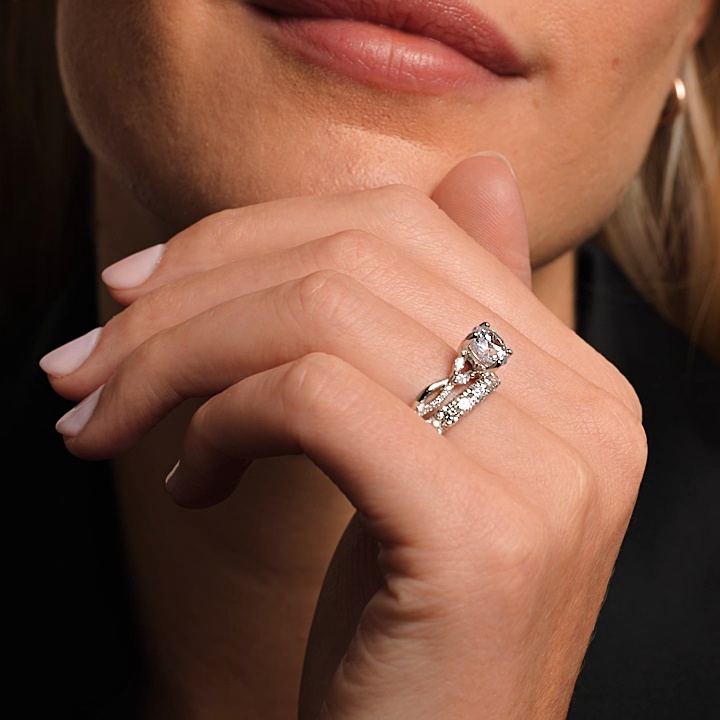 Vera Wang Love Collection 1-5/8 CT. T.W. Pear-Shaped Diamond