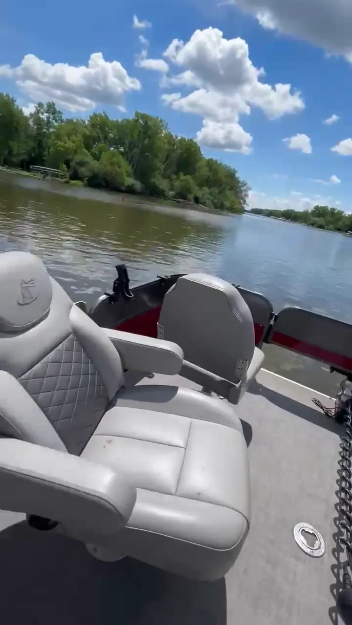 Business Card: Charter Pontoon Waterway