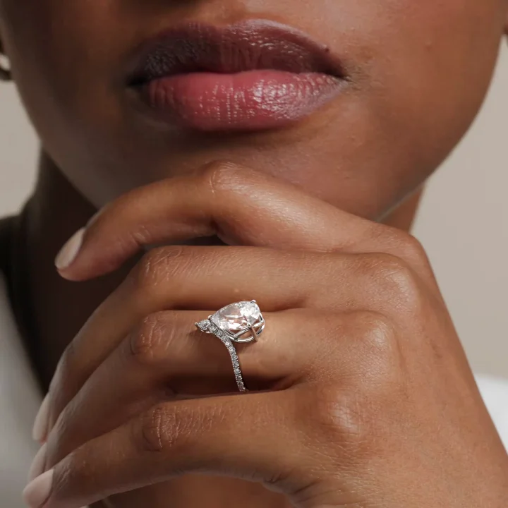 Platinum Nouveau Diamond Ring