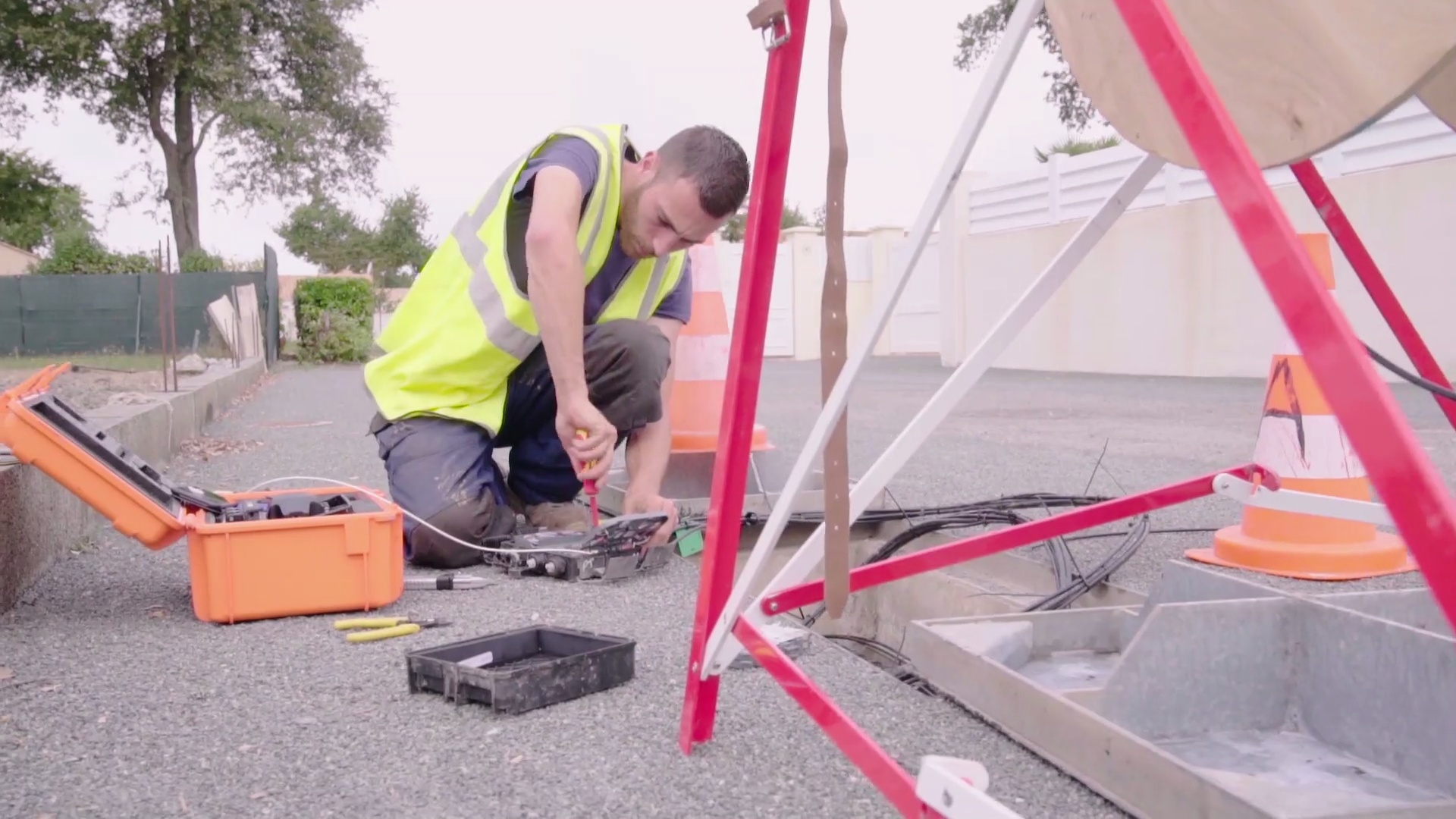 « La solution Reveal a été la solution la plus adaptée à nos attentes, puisque aujourd’hui avec cette solution, nous maîtrisons mieux le temps passé par nos techniciens sur le terrain.  » 