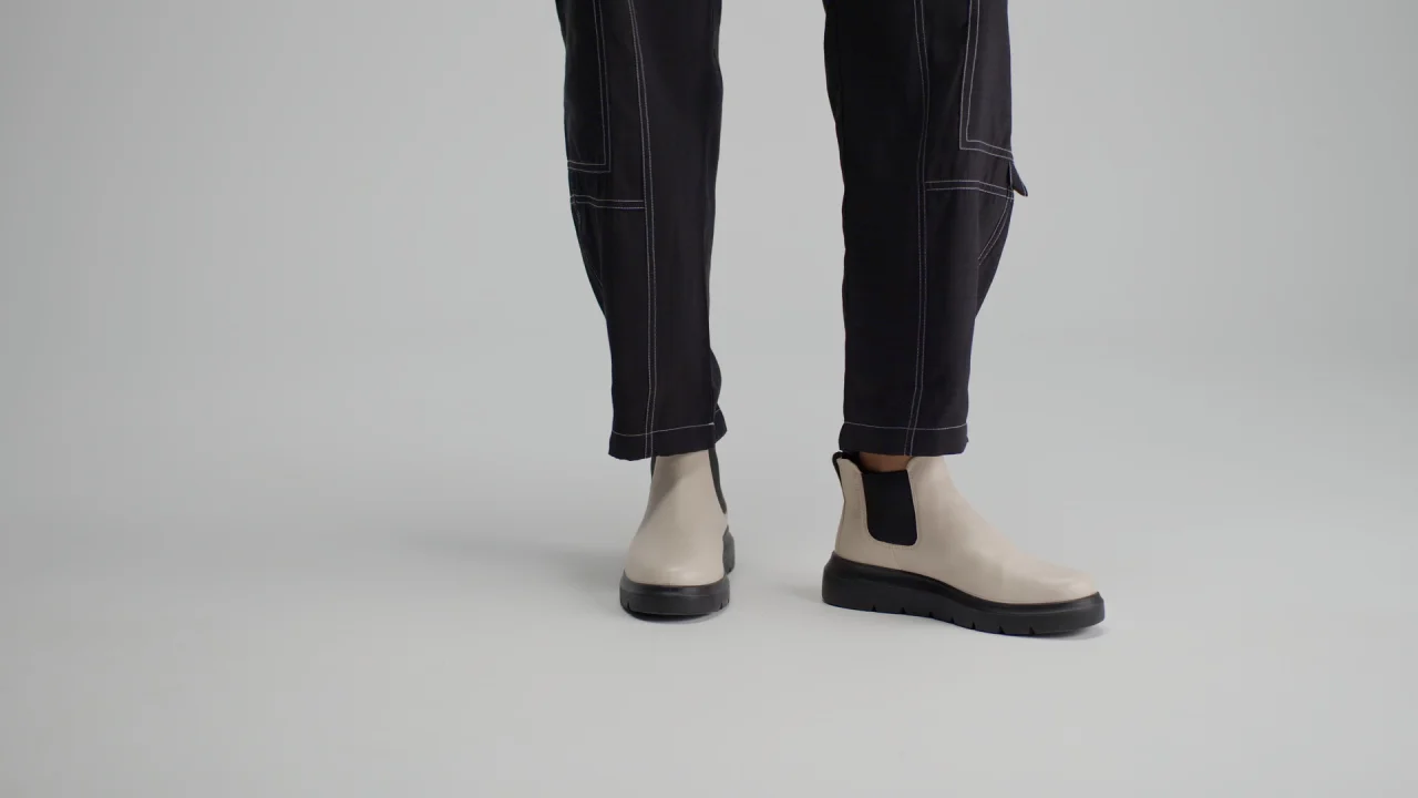 ECCO NOUVELLE WOMENS TALL CHELSEA BOOTS-