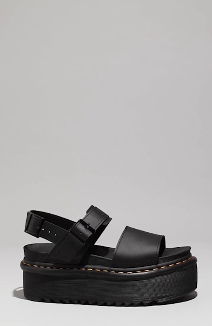 1*g様 Dr. Martens VOSS QUAD black Dr. Martens Voss Quad Hydro Leather Platform Sandal (Women