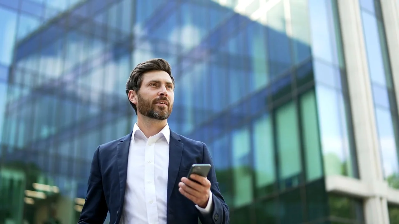 Executive opportunities at OMMAX Header Video