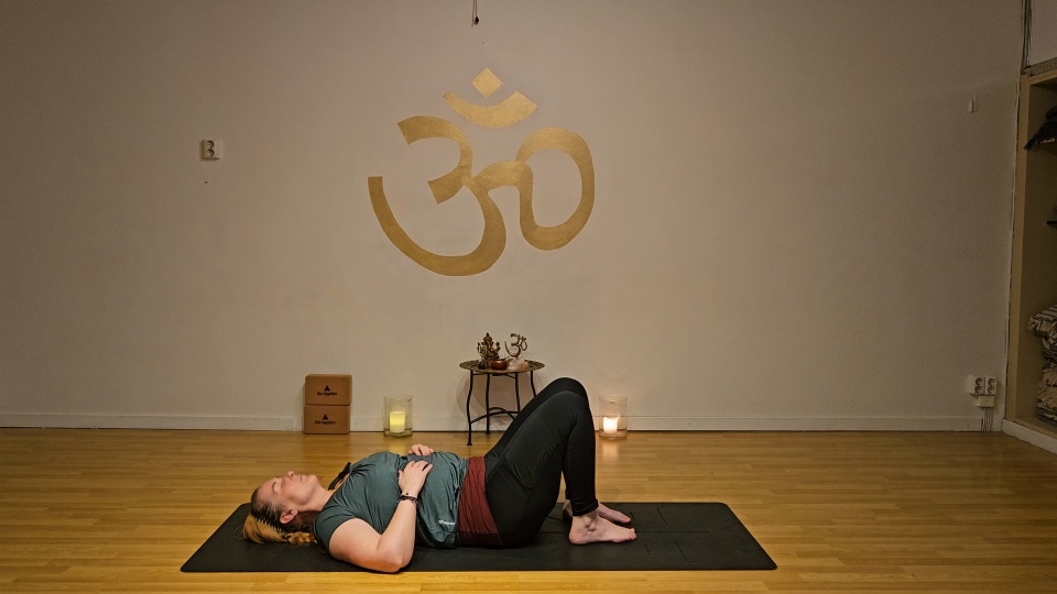 Nytt pass med Anna i Yoga Lagohm Free 
