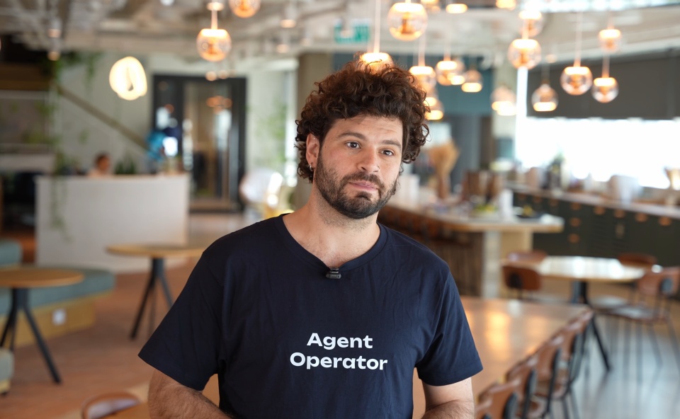 How does OrionIQ get smarter? Does it get anything wrong?