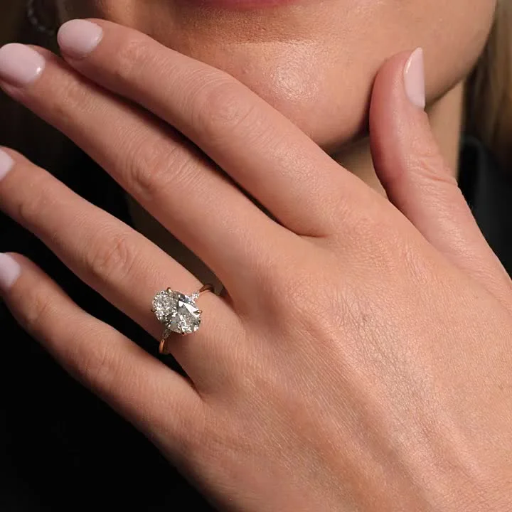 18K White Gold Nadia Diamond Ring