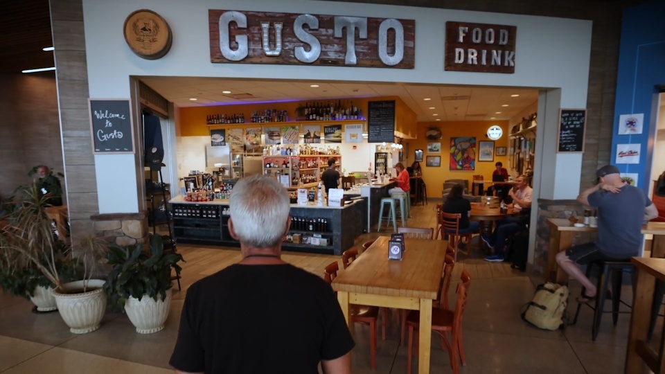 Gusto Restaurant Staff Feels at Home Working with Apps from Paychex