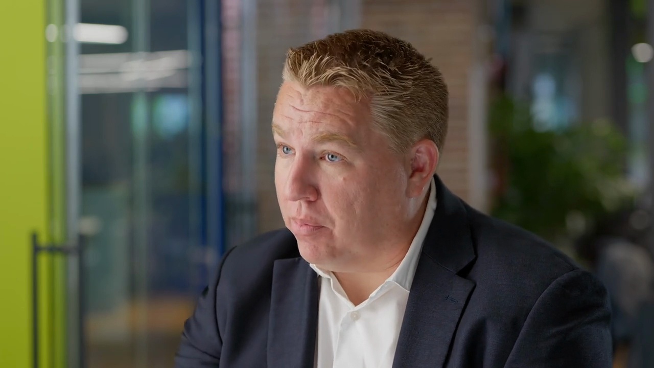 What is valsartan, and what are the problems associated with the drug?