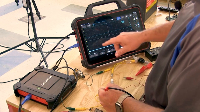 Voltage Drop Test with Lab Scope Launch X-431