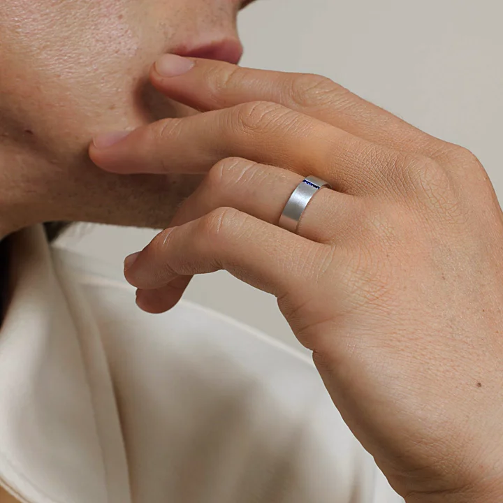 Horizon Sapphire 5.5mm Wedding Ring in Platinum | Brilliant Earth