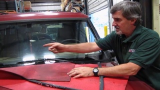 Wiper Blade Replacement: Discovery 1 Wiper Instructions
