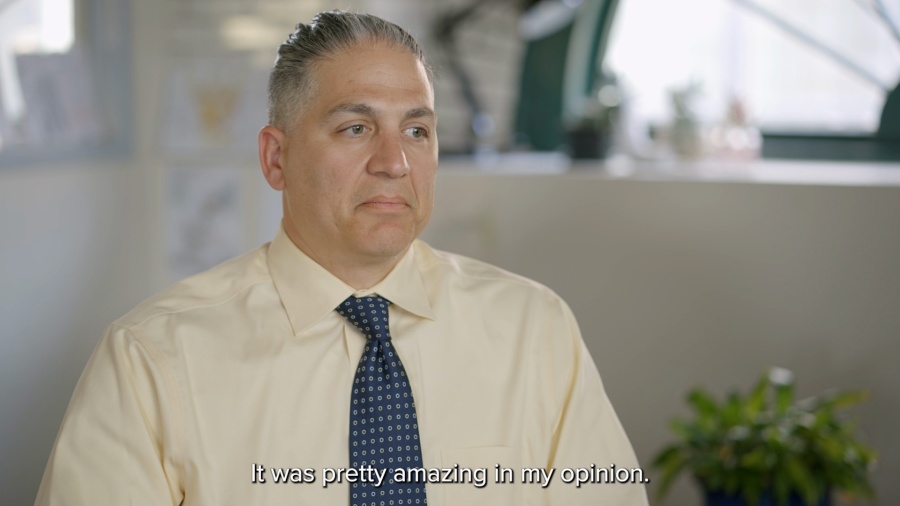 A patient and their surgeon discuss their post operative experience using IlluminOss