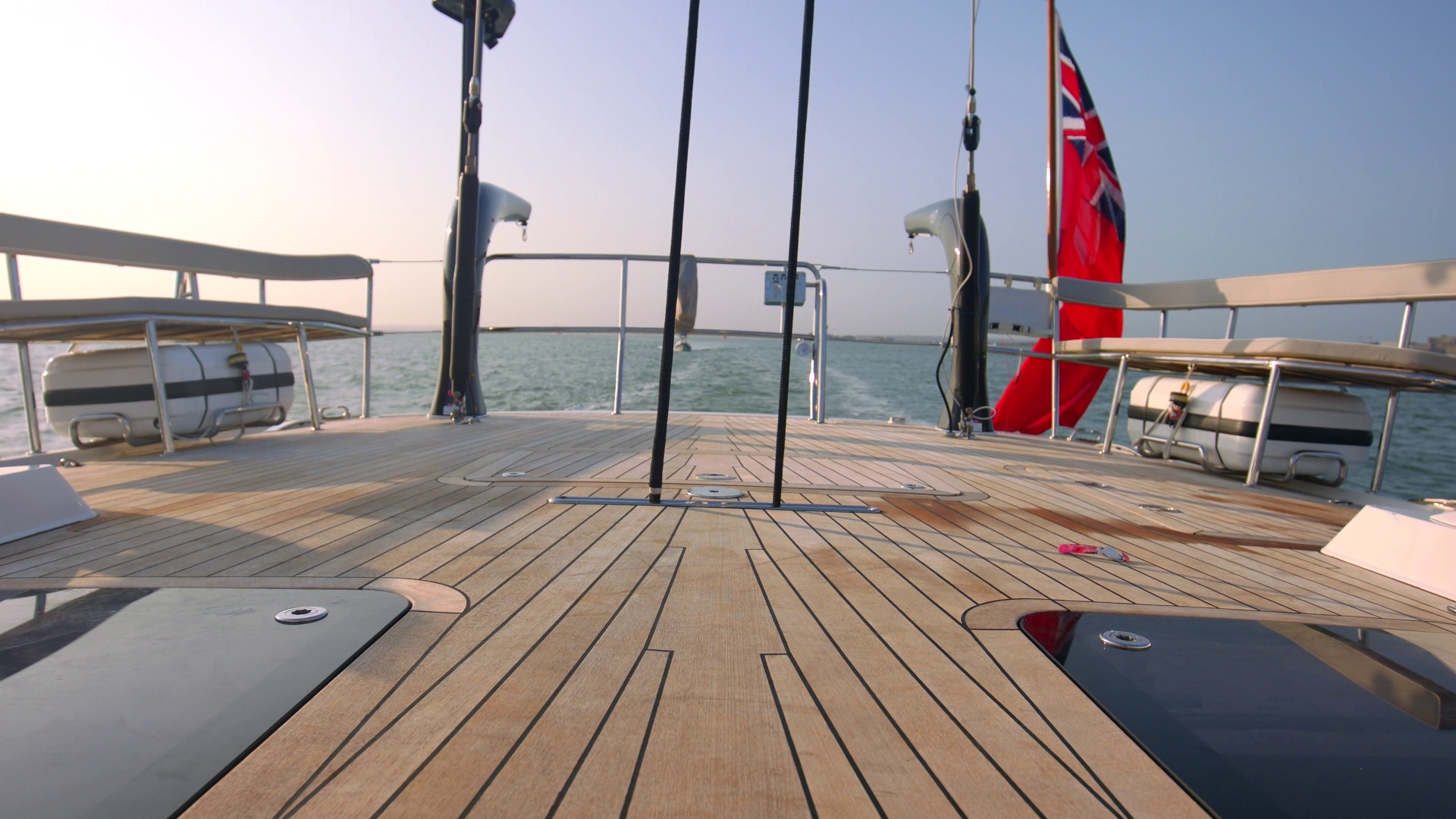 Clear and spacious aft deck